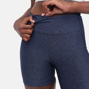 Outdoor Voices warm up short